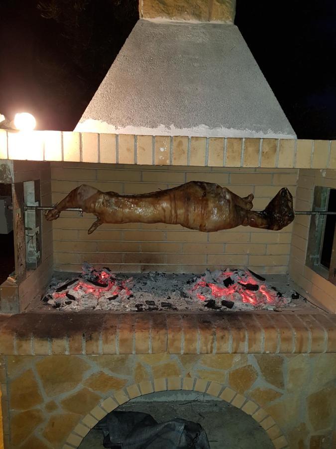 Esmeralda Hotel & Restaurant Ksamil Dış mekan fotoğraf