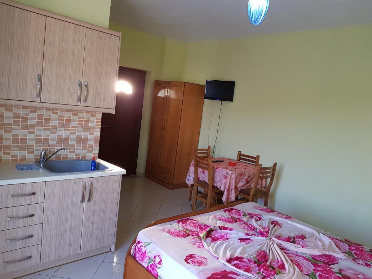 Esmeralda Hotel & Restaurant Ksamil Dış mekan fotoğraf