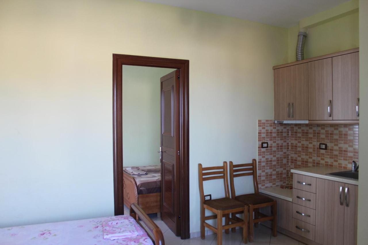 Esmeralda Hotel & Restaurant Ksamil Dış mekan fotoğraf
