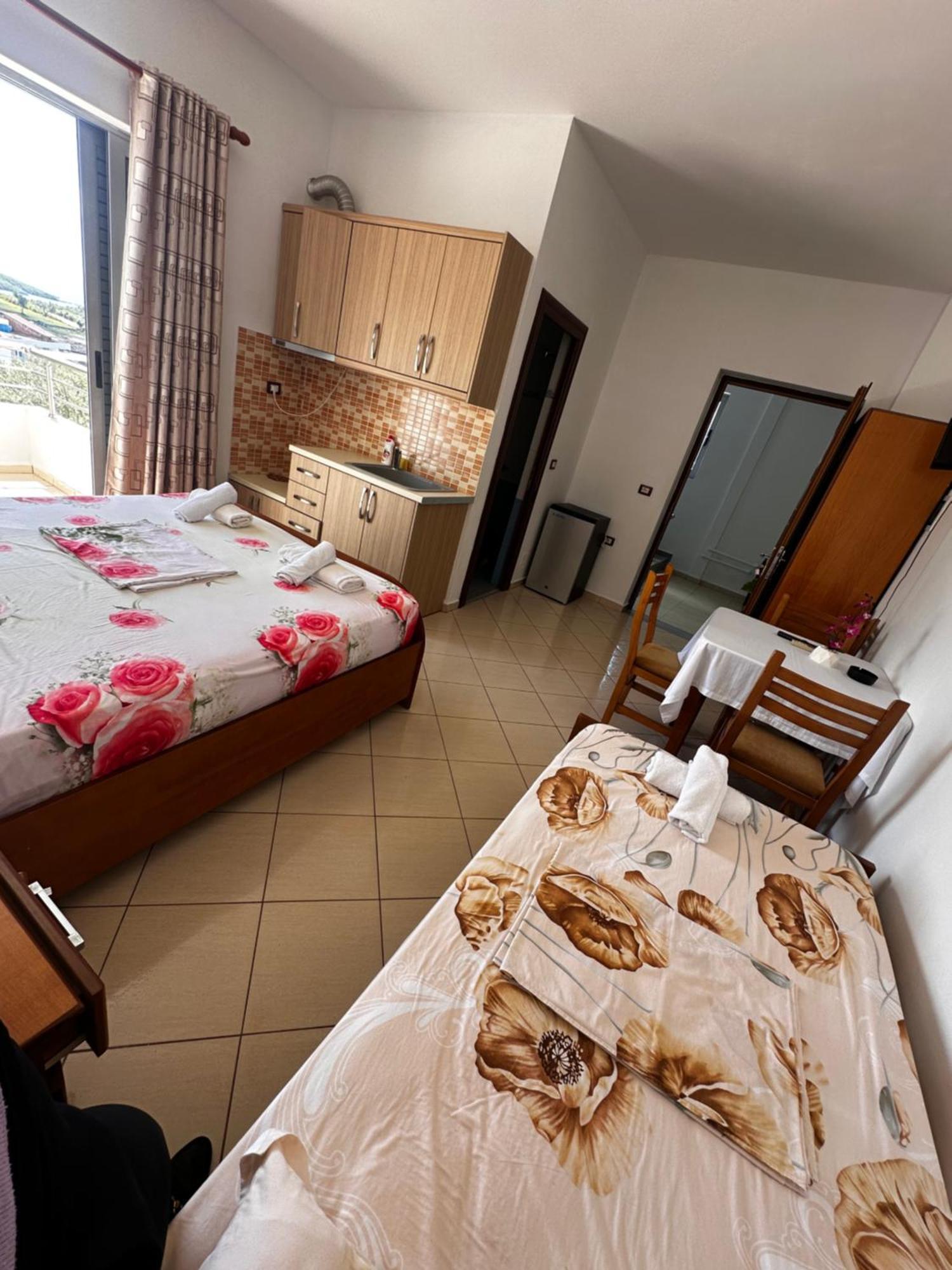 Esmeralda Hotel & Restaurant Ksamil Dış mekan fotoğraf
