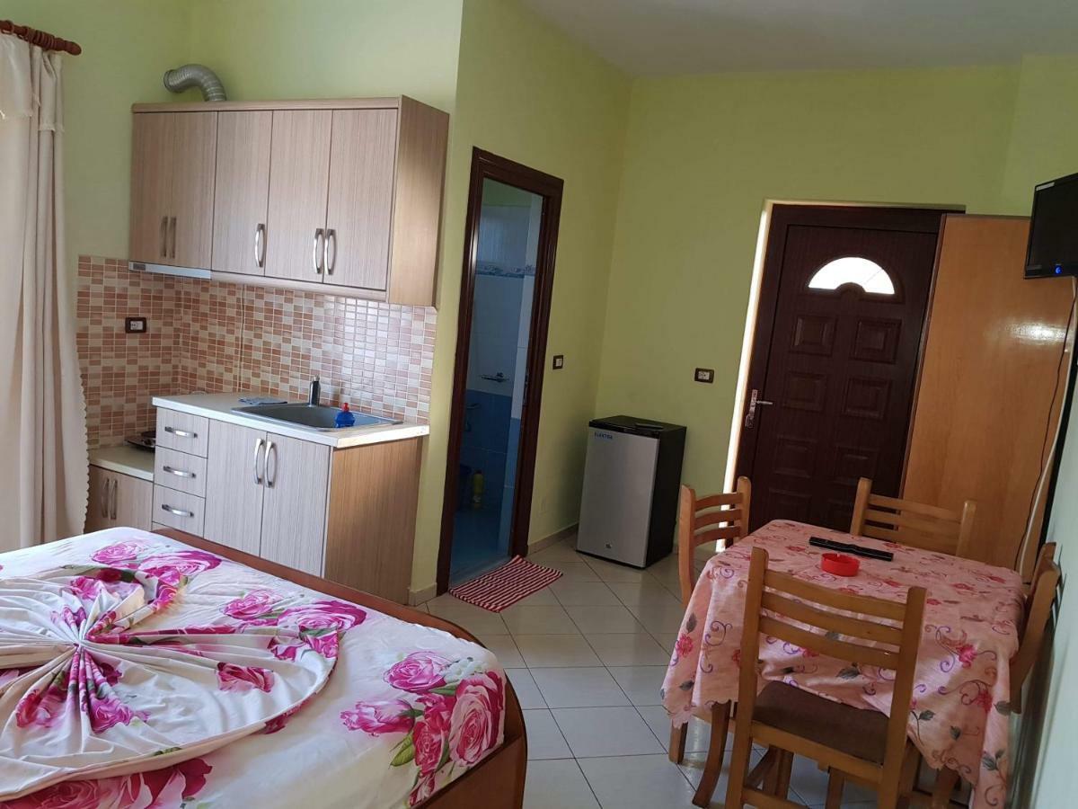 Esmeralda Hotel & Restaurant Ksamil Dış mekan fotoğraf