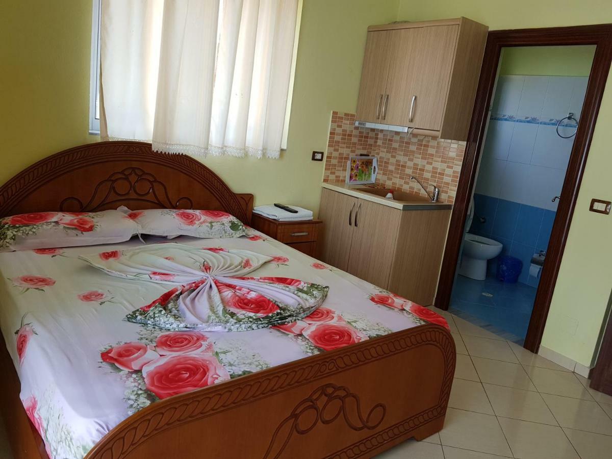 Esmeralda Hotel & Restaurant Ksamil Dış mekan fotoğraf