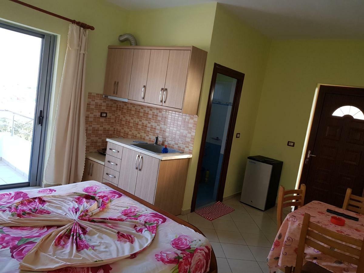 Esmeralda Hotel & Restaurant Ksamil Dış mekan fotoğraf